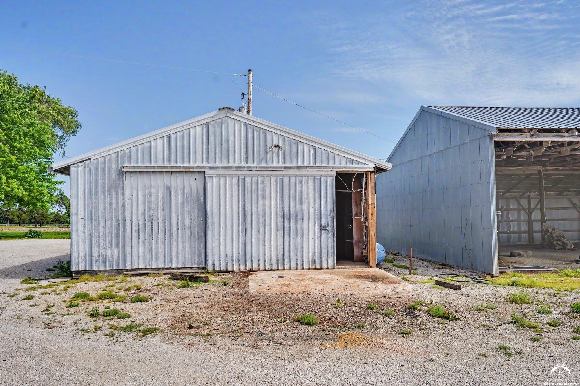 4419 Indiana Road Ottawa, KS 66067 - Photo 34 of 55