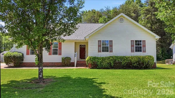 $239,000 | 411 Patio Road, Easley, SC 29642