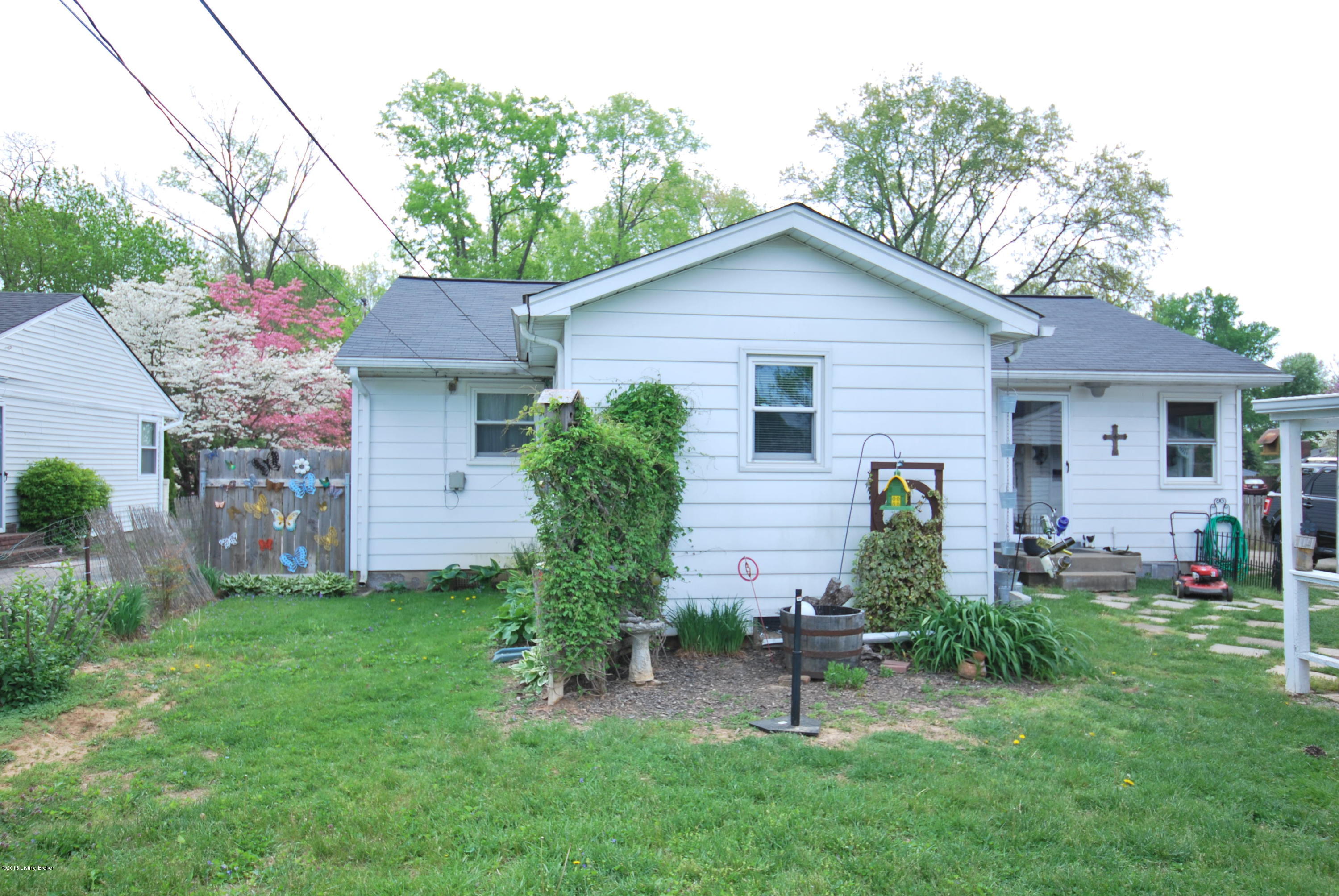 9207 Hunter Road Louisville, KY 40242 - Photo 34 of 36 Rear