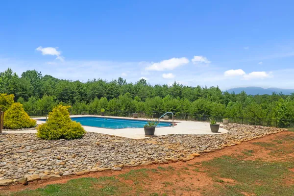 $1,389,999 | 6735 Highway 357, Campobello, SC 29322