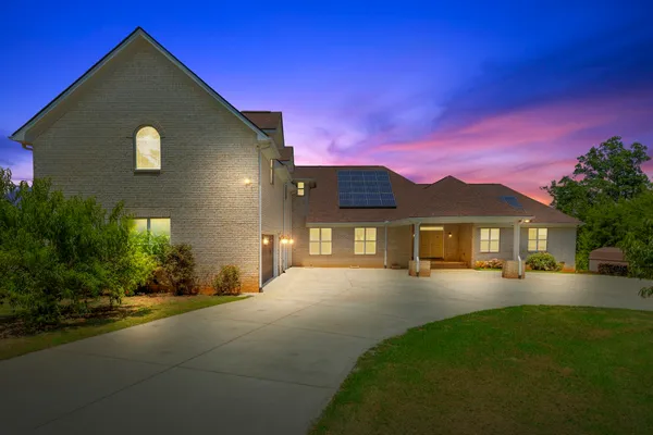 $1,389,999 | 6735 Highway 357, Campobello, SC 29322