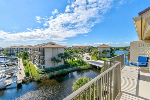 $489,000 | 1601 Marina Isle Way, Unit 505, Jupiter, FL 33477