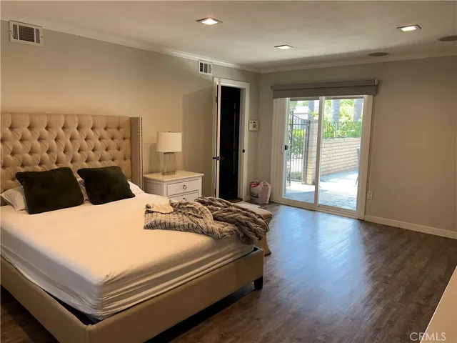 $5,500 | 1 Hopkins Street, Irvine, CA 92612