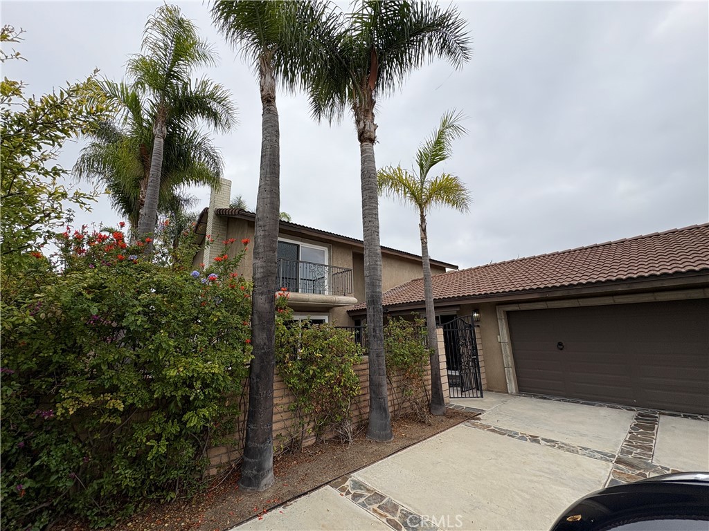 1 Hopkins Street Irvine, CA 92612 - Photo 35 of 37 a couple of palm trees in front of house