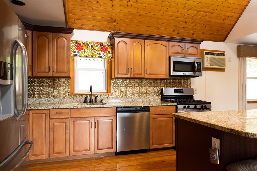 38 Dudley Street Woonsocket, RI 02895 - Photo 3 of 15 Gallery Image 3