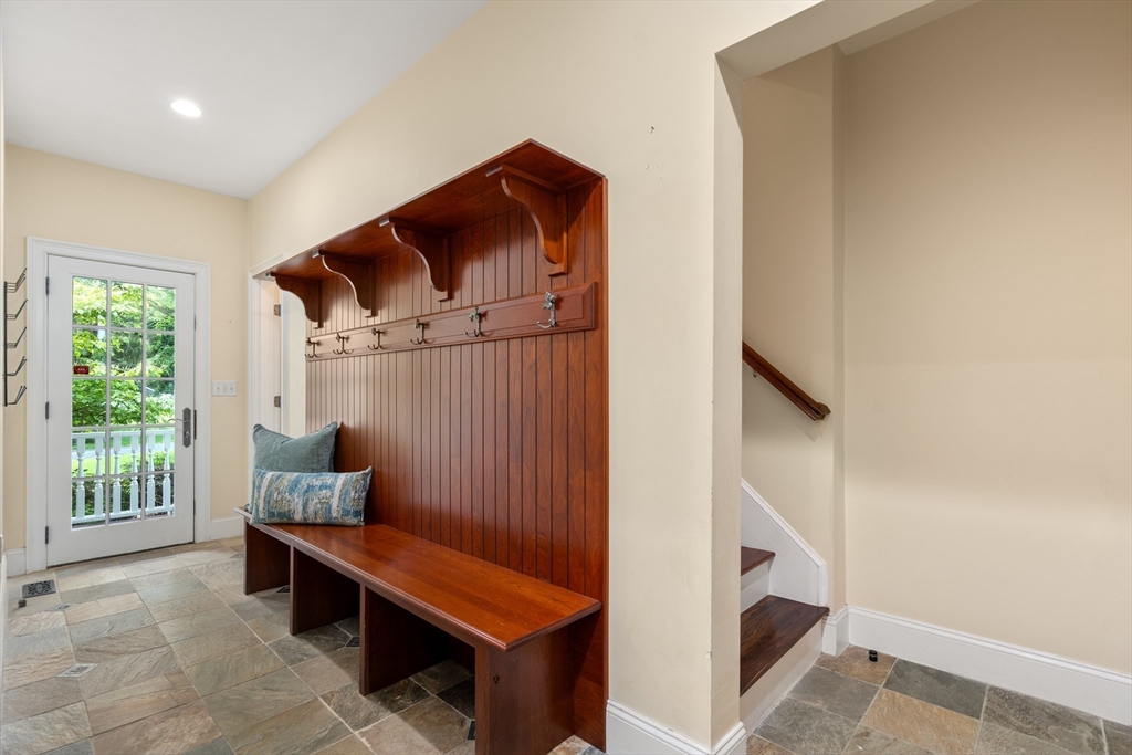42 Victoria Road Sudbury, MA 01776 - Photo 17 of 42