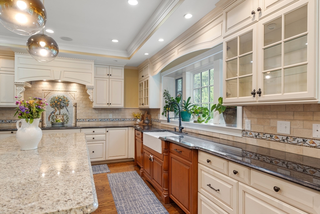42 Victoria Road Sudbury, MA 01776 - Photo 8 of 42