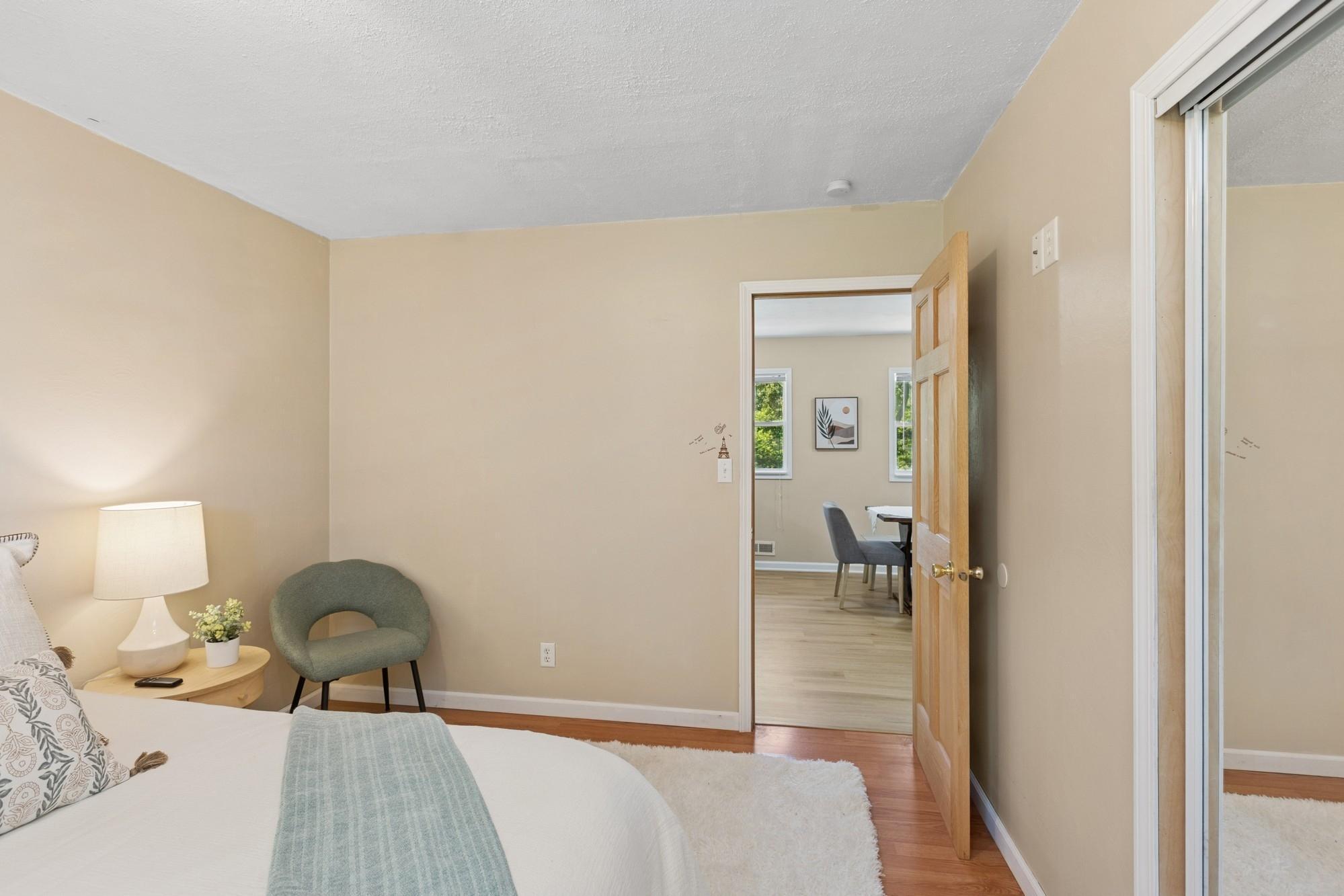 1624 Old Hudson Road St. Paul, MN 55106 - Photo 11 of 25 Gallery Image 11