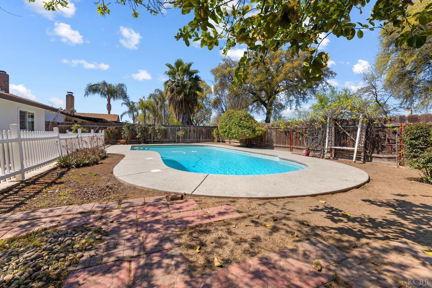 1014 Raymond Road Hanford, CA 93230 - Photo 30 of 36 Gallery Image 30