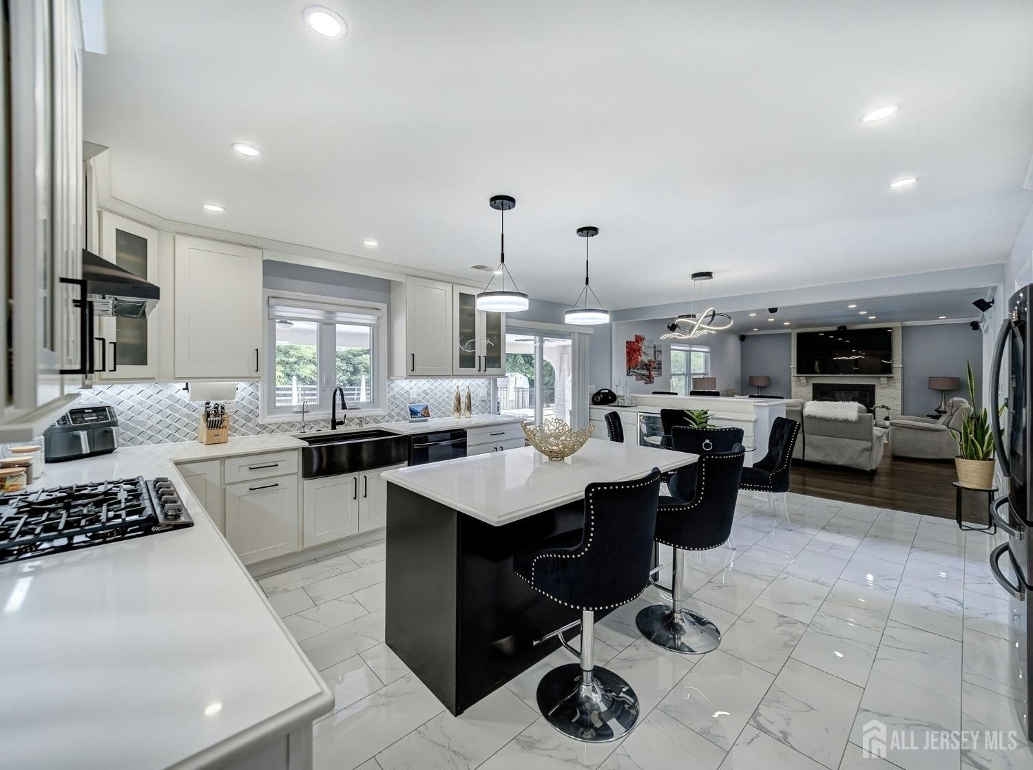 55 School Road Marlboro, NJ 07746 - Photo 33 of 65