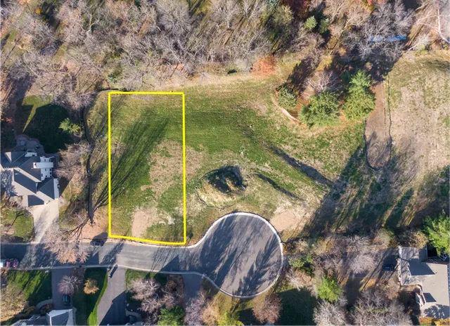 $1,934,615 | 3981 White Oak Lane, Chanhassen, MN 55331