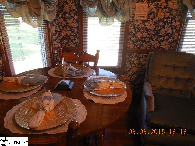 3446 Greenpond Road Gray Court, SC 29645 - Photo 6 of 26