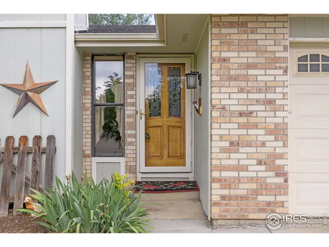 a view of a entryway door of the house