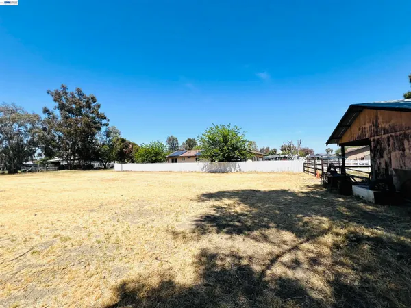 $938,800 | 4150 Rocky Point Court, Tracy, CA 95304