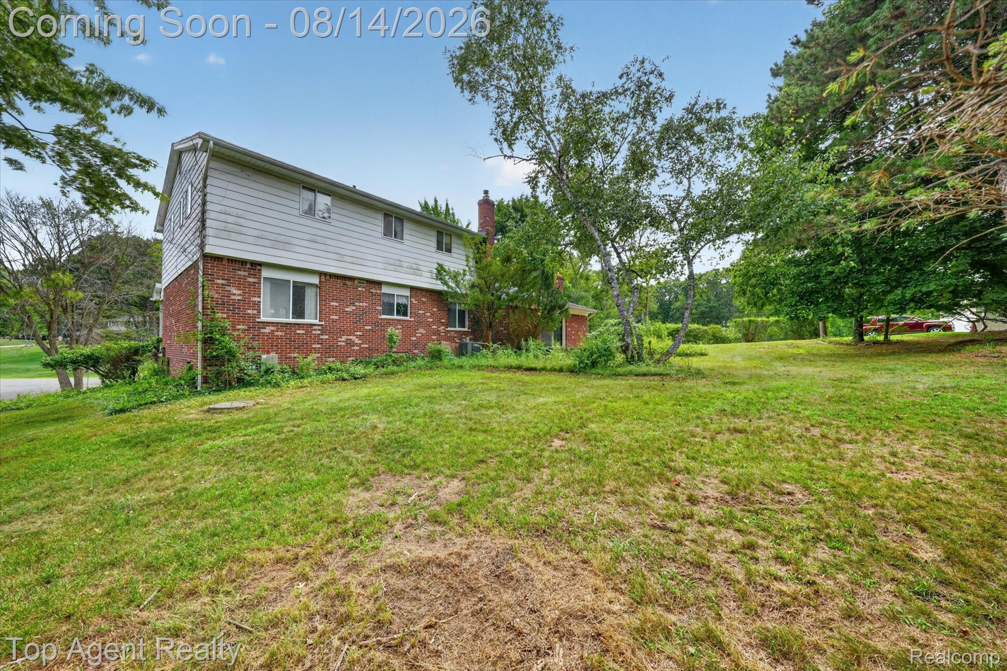 6084 Deguise Court Rochester, MI 48306 - Photo 42 of 50 48-6084-Deguise-Ct-Rochester-Hills-WindowStill.jpg