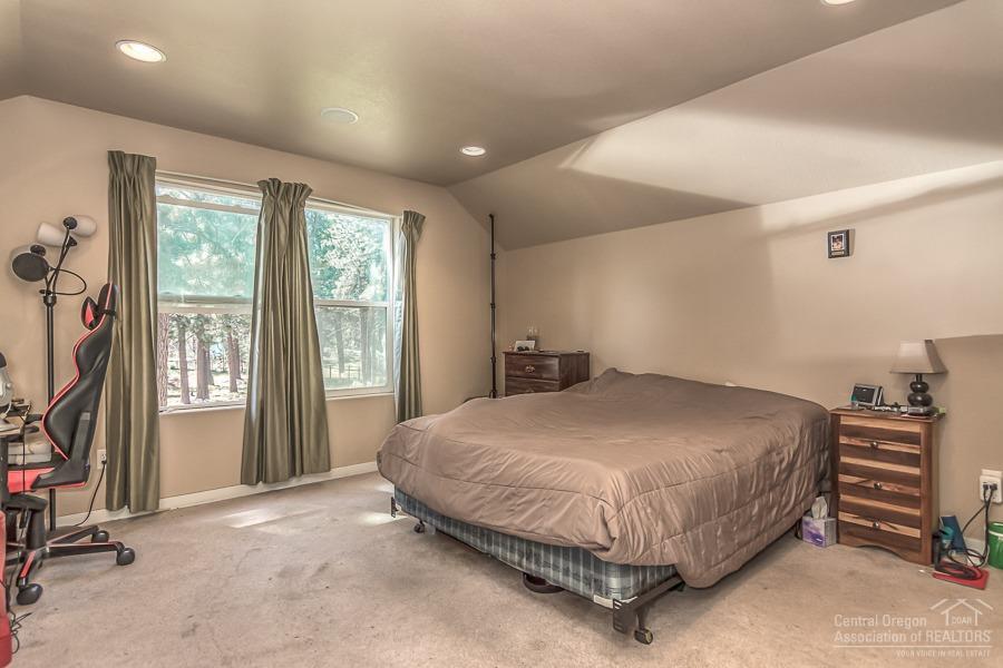 19449 Apache Road Bend, OR 97702 - Photo 20 of 25 Additional Photo