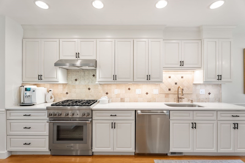 11 Eagle Court Ipswich, MA 01938 - Photo 10 of 42 Gallery Image 10