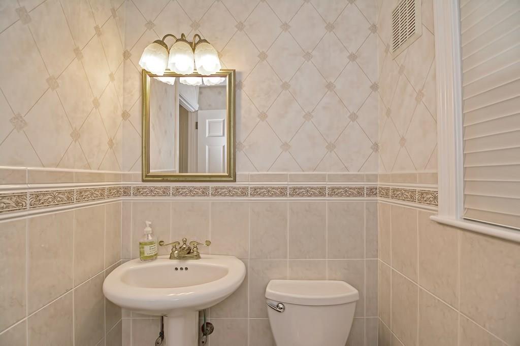 7 Eliot Hill Road Natick, MA 01760 - Photo 17 of 36 Gallery Image 17