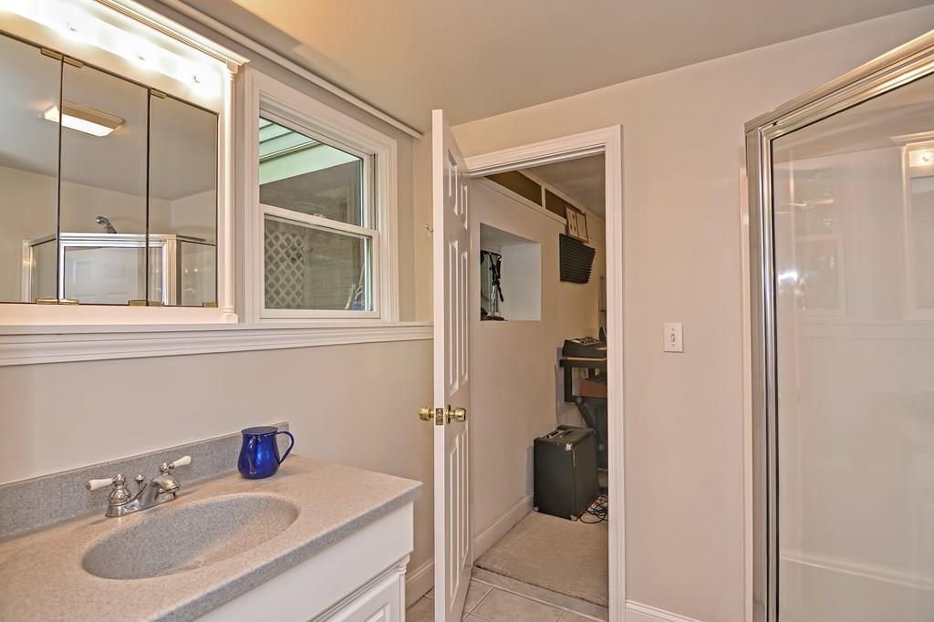7 Eliot Hill Road Natick, MA 01760 - Photo 28 of 36 Gallery Image 28