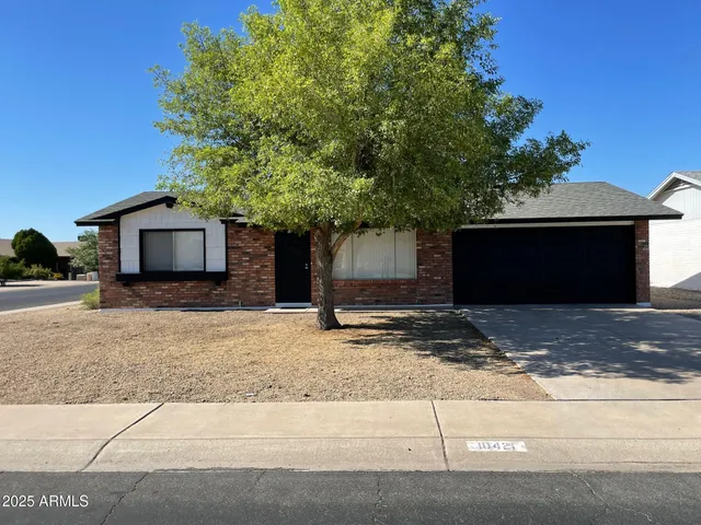 $2,000 | 10421 West Puget Avenue, Peoria, AZ 85345