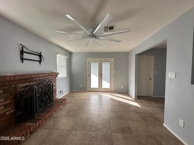 $2,000 | 10421 West Puget Avenue, Peoria, AZ 85345