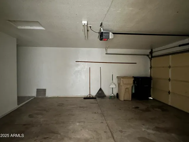 $2,000 | 10421 West Puget Avenue, Peoria, AZ 85345