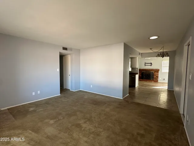 $2,000 | 10421 West Puget Avenue, Peoria, AZ 85345