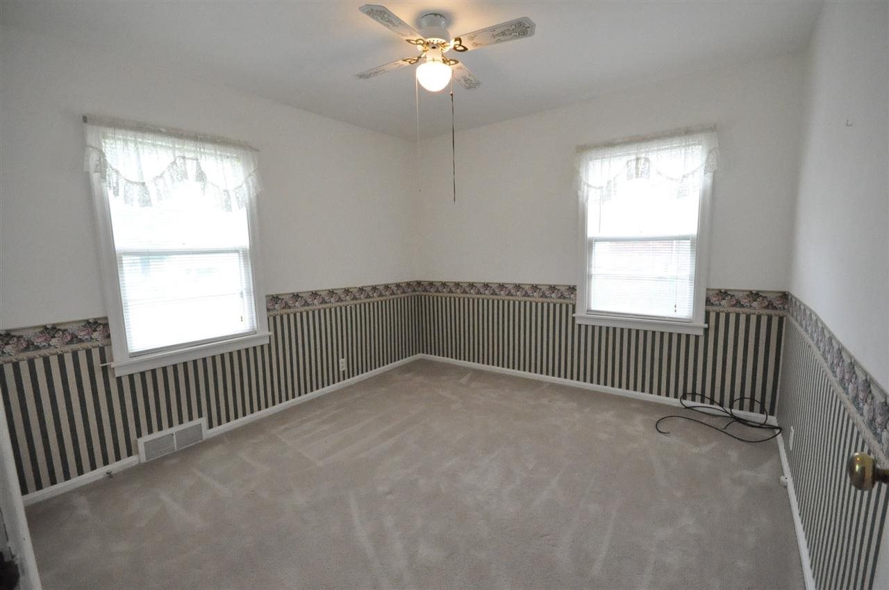 2117 Vogel Road Evansville, IN 47711 - Photo 13 of 17 Gallery Image 13