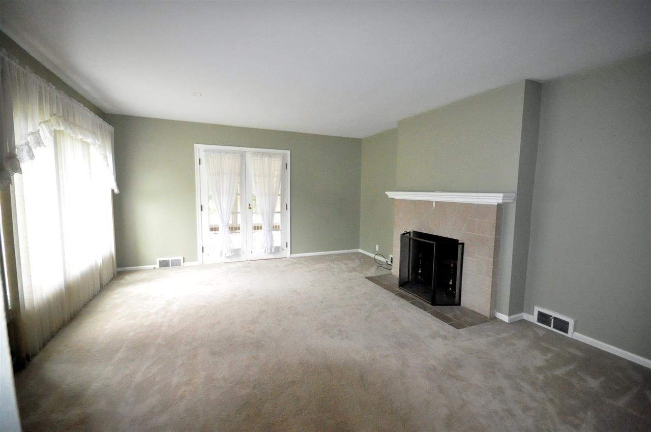 2117 Vogel Road Evansville, IN 47711 - Photo 3 of 17 Gallery Image 3