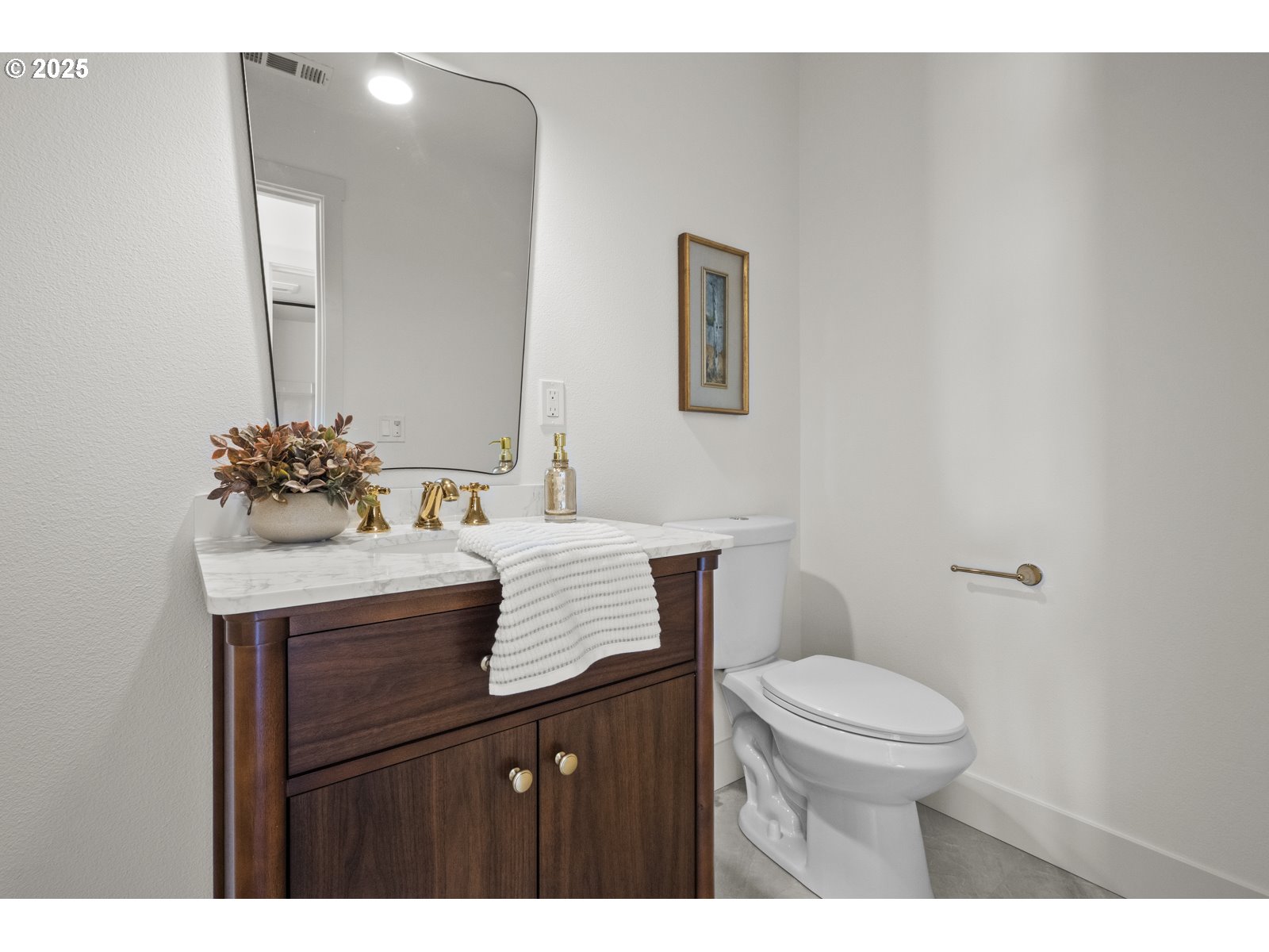 1251 Southwest Oregon Avenue Dallas, OR 97338 - Photo 21 of 31 Gallery Image 21
