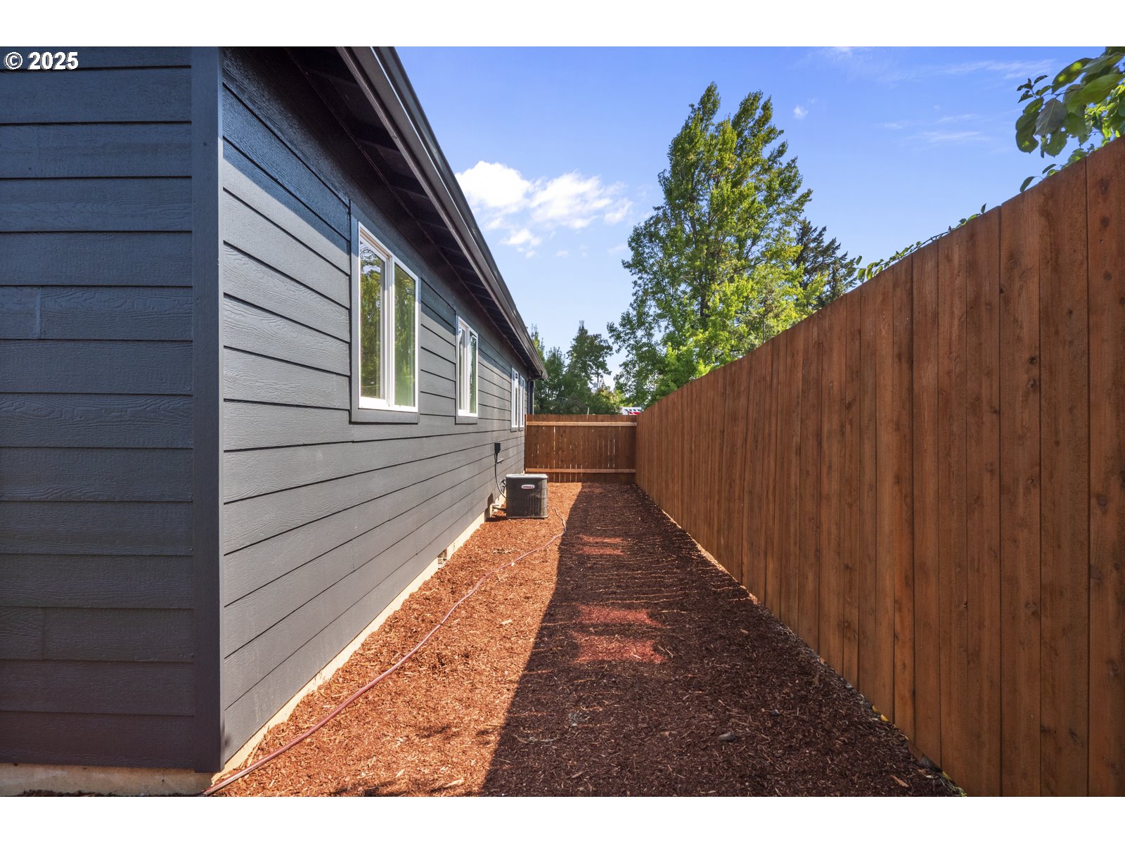 1251 Southwest Oregon Avenue Dallas, OR 97338 - Photo 27 of 31 Gallery Image 27