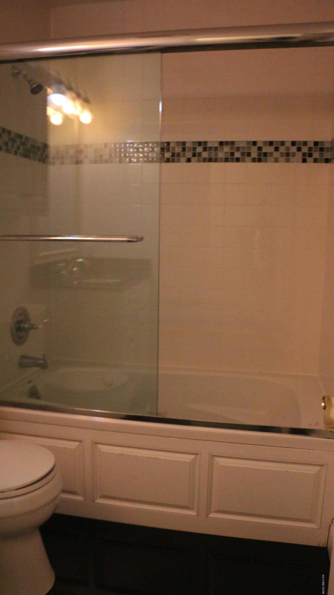 11 River Road, Unit 114 Cos Cob, CT 06807 - Photo 14 of 21 a close view of bathroom