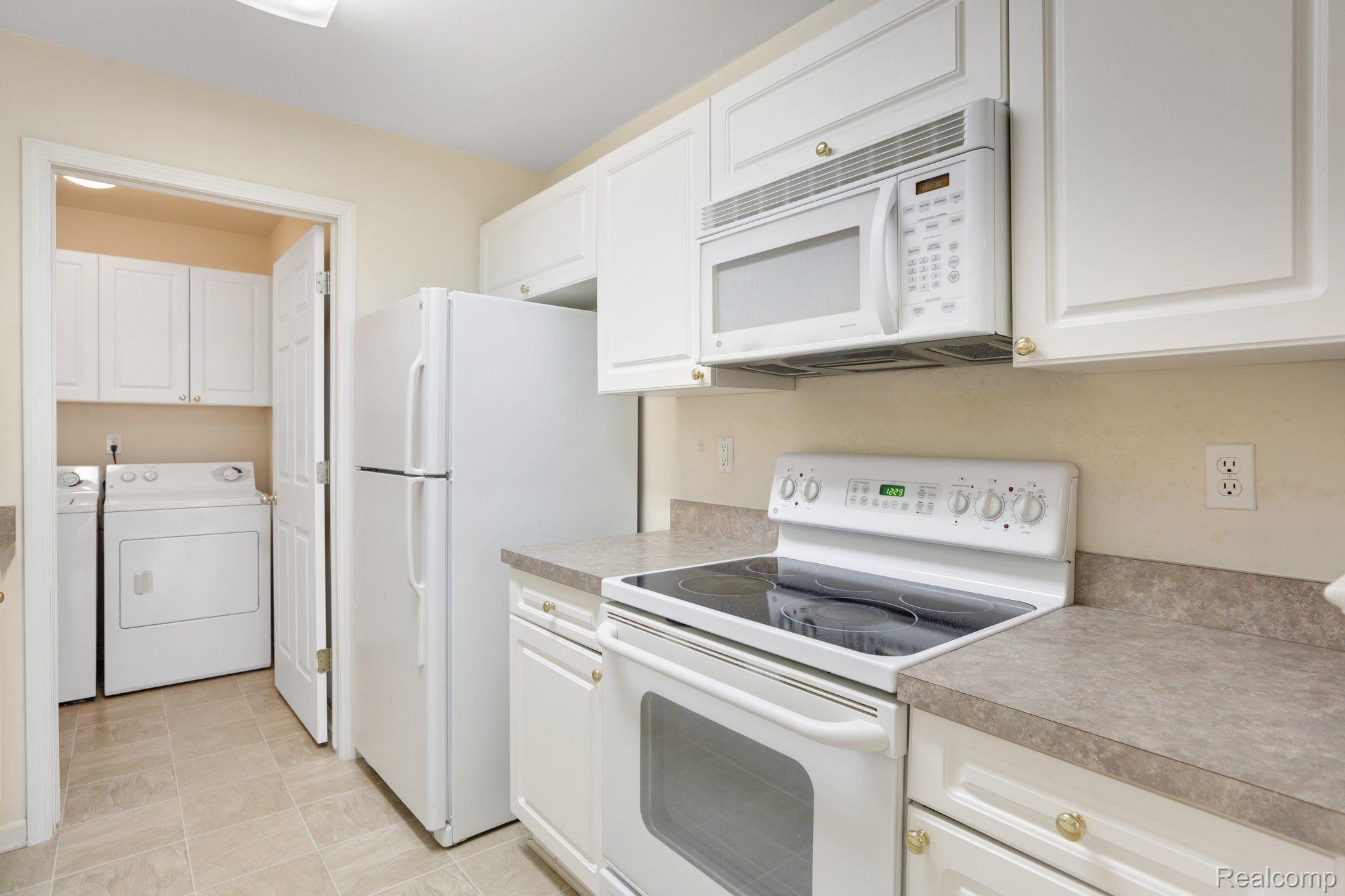 3539 Tremonte Circle Rochester, MI 48306 - Photo 11 of 24 Gallery Image 11