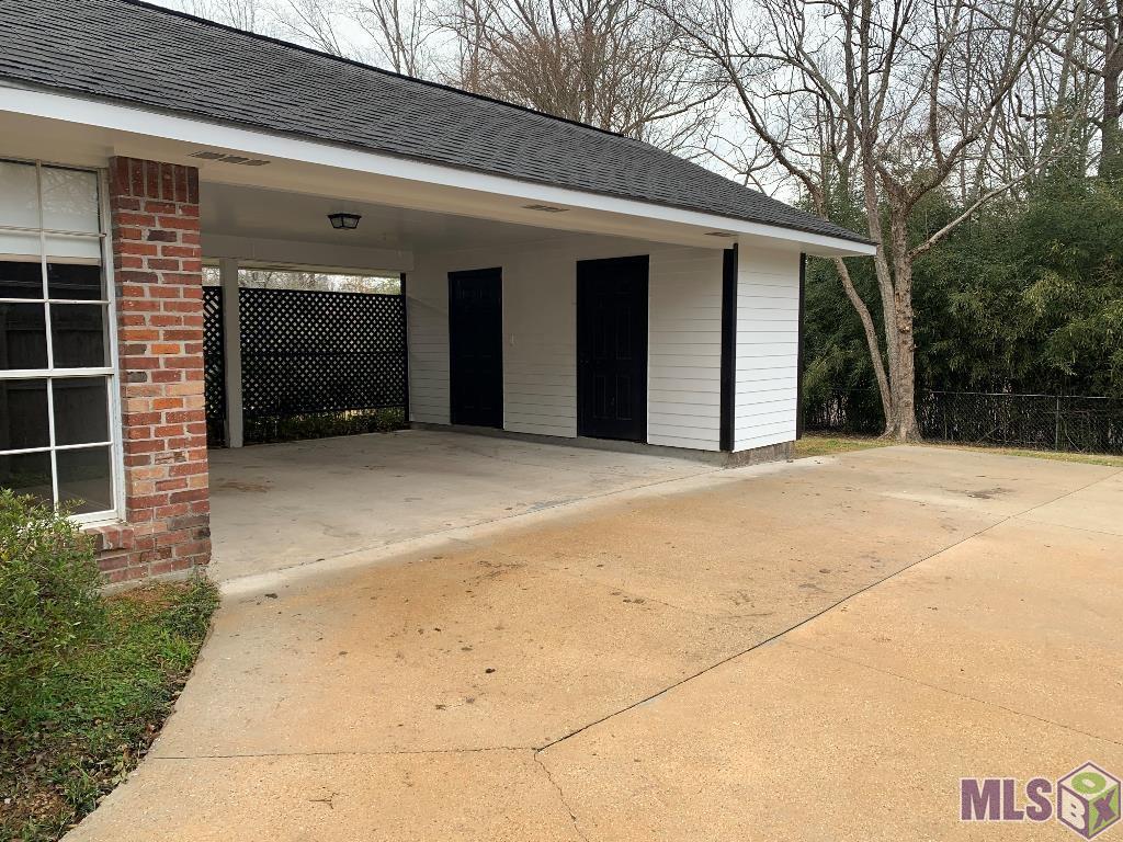 12941 Deerpath Way Baton Rouge, LA 70816 - Photo 4 of 25