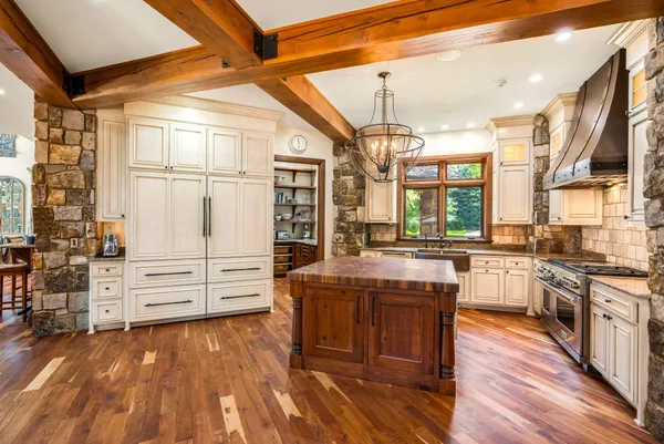 $6,250,000 | 5707 Bay Shore Drive, Sturgeon Bay, WI 54235