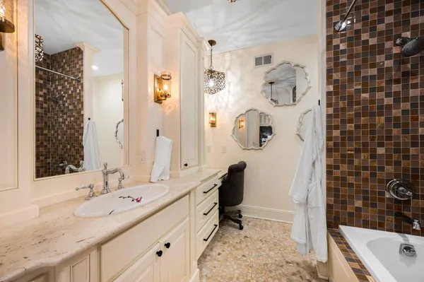 $6,250,000 | 5707 Bay Shore Drive, Sturgeon Bay, WI 54235