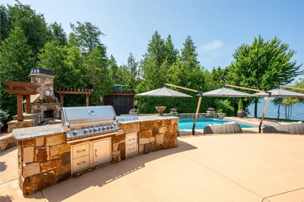 $6,250,000 | 5707 Bay Shore Drive, Sturgeon Bay, WI 54235