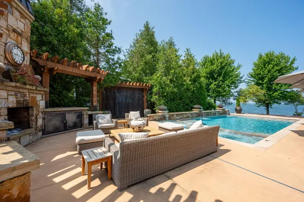 $6,250,000 | 5707 Bay Shore Drive, Sturgeon Bay, WI 54235