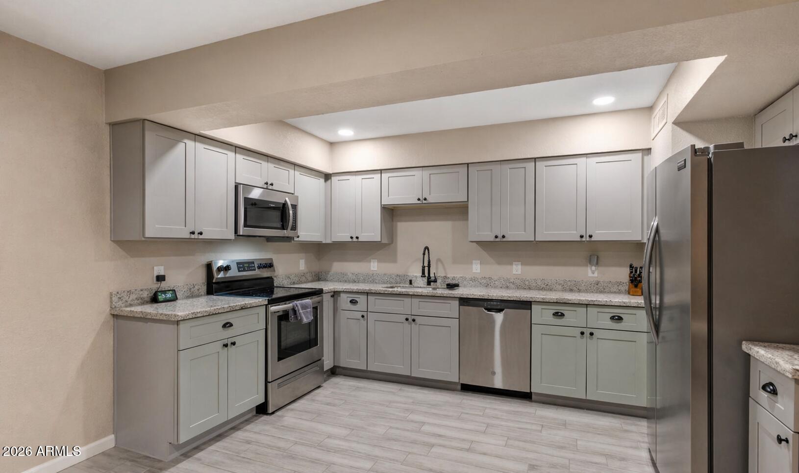 9813 East Adobe Road Mesa, AZ 85207 - Photo 9 of 30 Kitchen 3