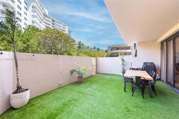 $8,500 | 251 Crandon Boulevard, Unit 141, Key Biscayne, FL 33149