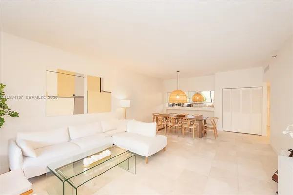 $8,500 | 251 Crandon Boulevard, Unit 141, Key Biscayne, FL 33149