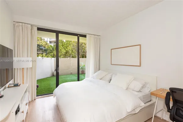 $8,500 | 251 Crandon Boulevard, Unit 141, Key Biscayne, FL 33149