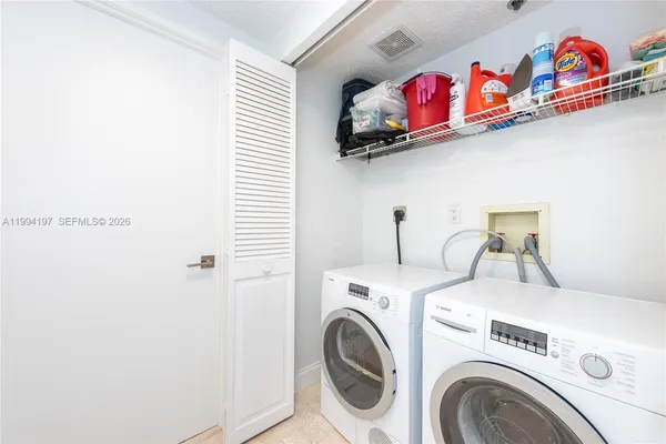 $8,500 | 251 Crandon Boulevard, Unit 141, Key Biscayne, FL 33149