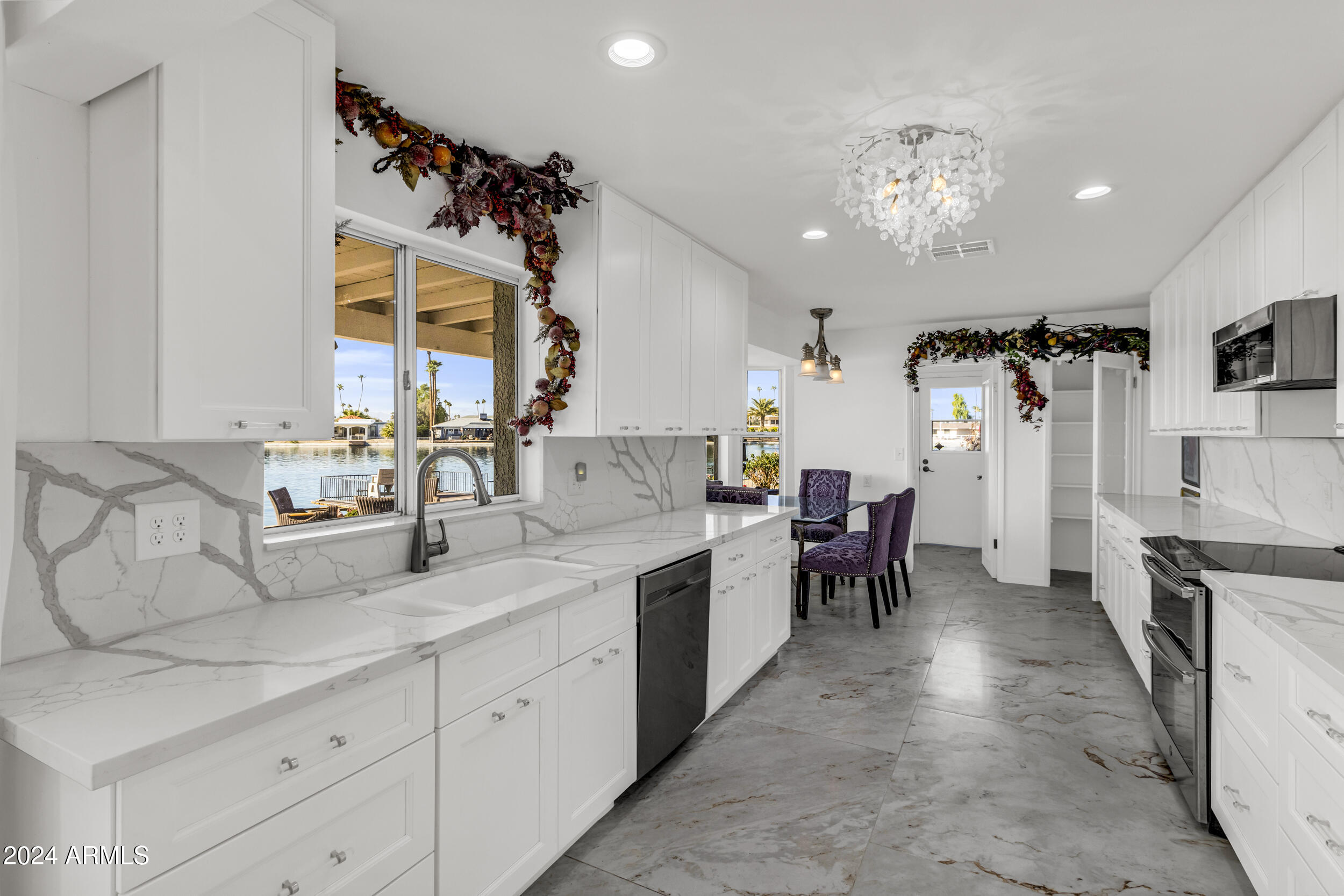 10601 West Bayside Road Sun City, AZ 85351 - Photo 11 of 18 IMG_5469