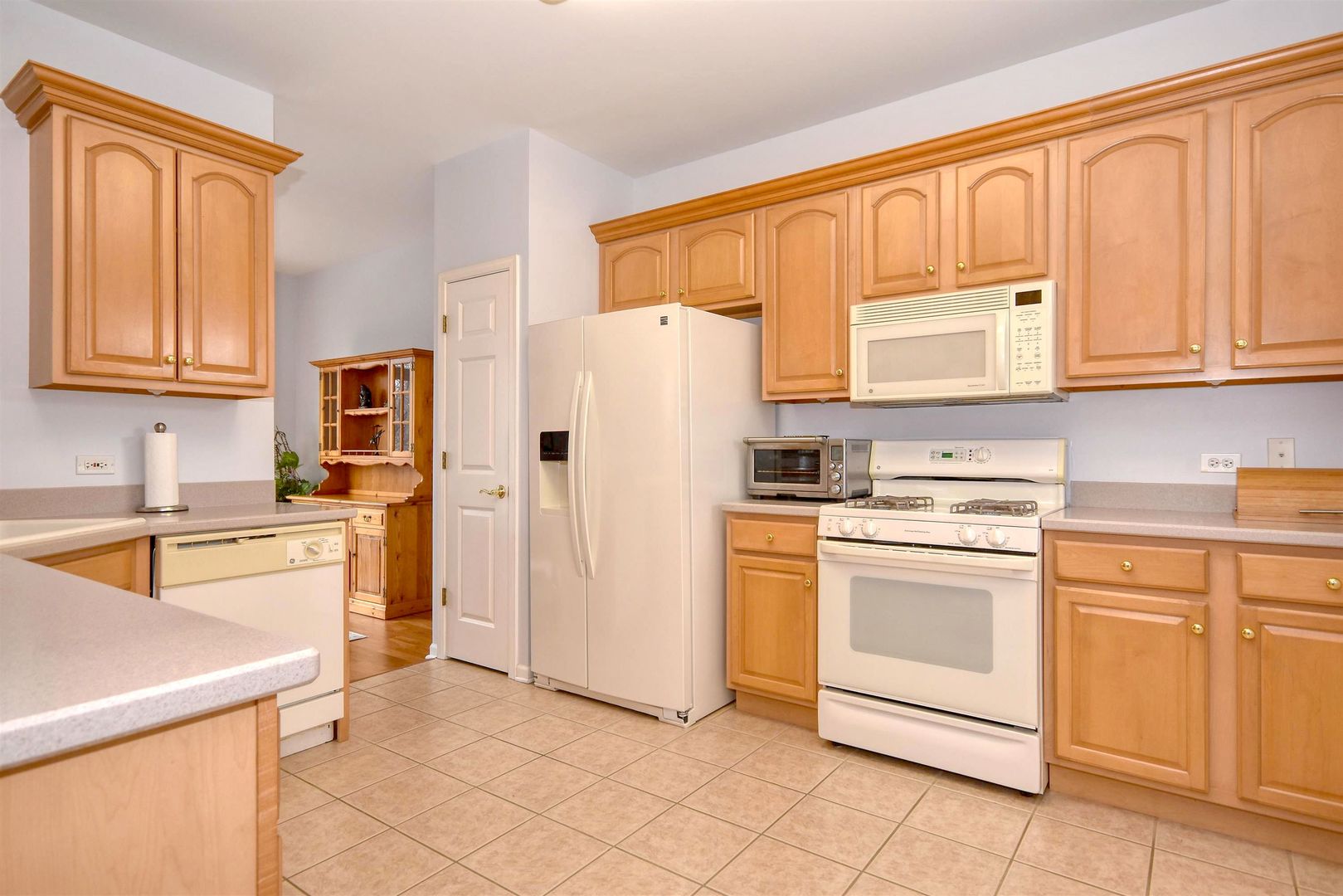 312 Ridge Road, Unit 312 North Aurora, IL 60542 - Photo 11 of 33