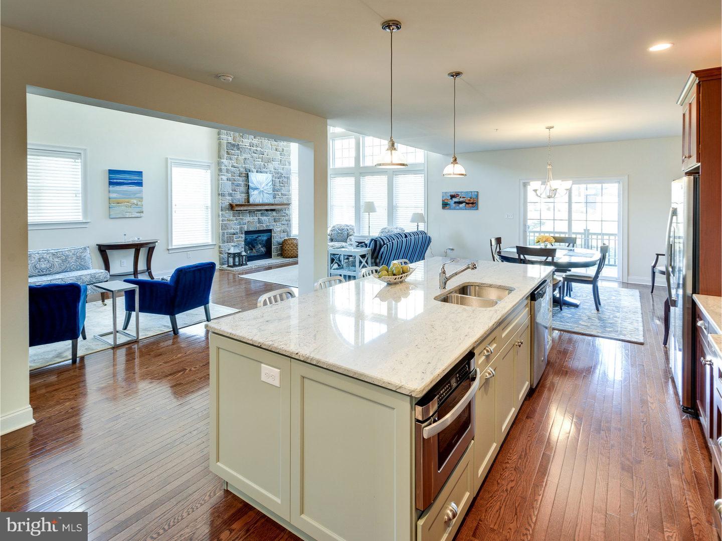 409 Ravenscliff Drive Springfield, PA 19064 - Photo 5 of 25