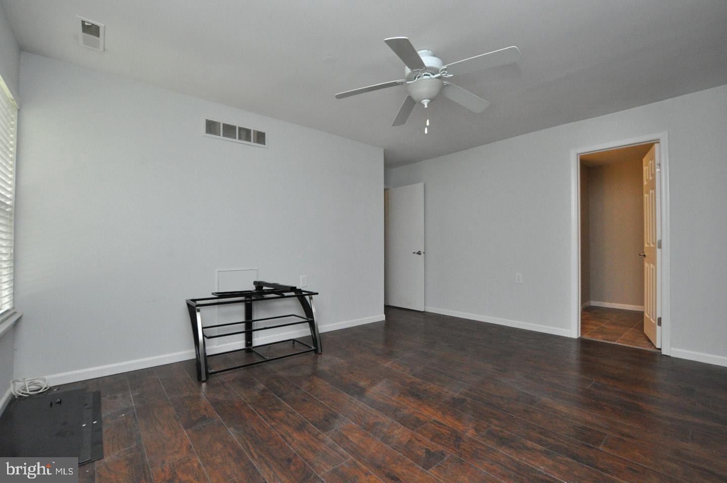 76 Center Lane Mount Laurel, NJ 08054 - Photo 19 of 23 Master bedroom