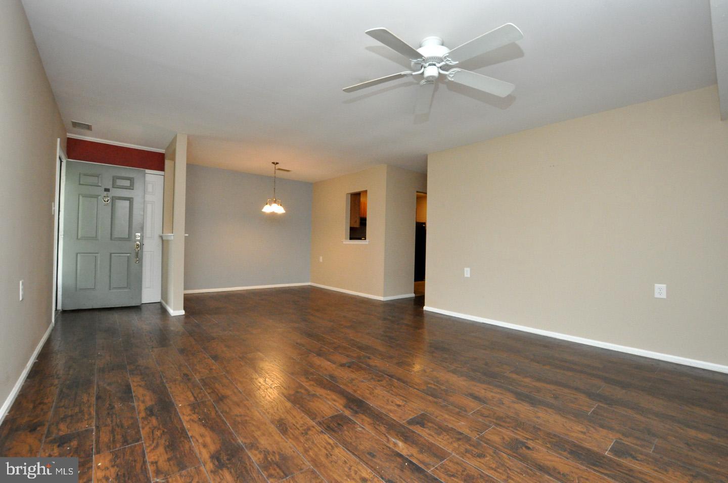 76 Center Lane Mount Laurel, NJ 08054 - Photo 5 of 23 Living rooom/dining area