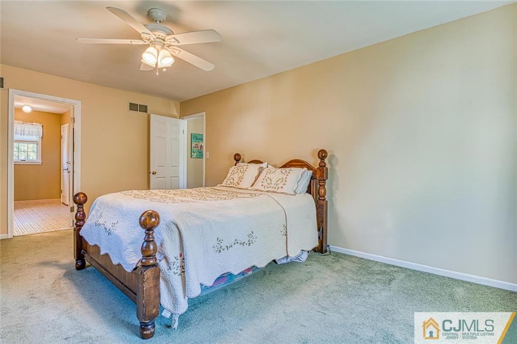 13 Pullman Loop Dayton, NJ 08810 - Photo 16 of 29 Gallery Image 16