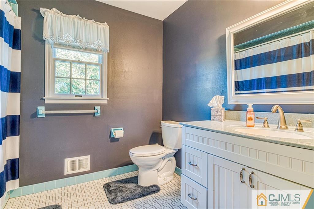 13 Pullman Loop Dayton, NJ 08810 - Photo 19 of 29 Gallery Image 19